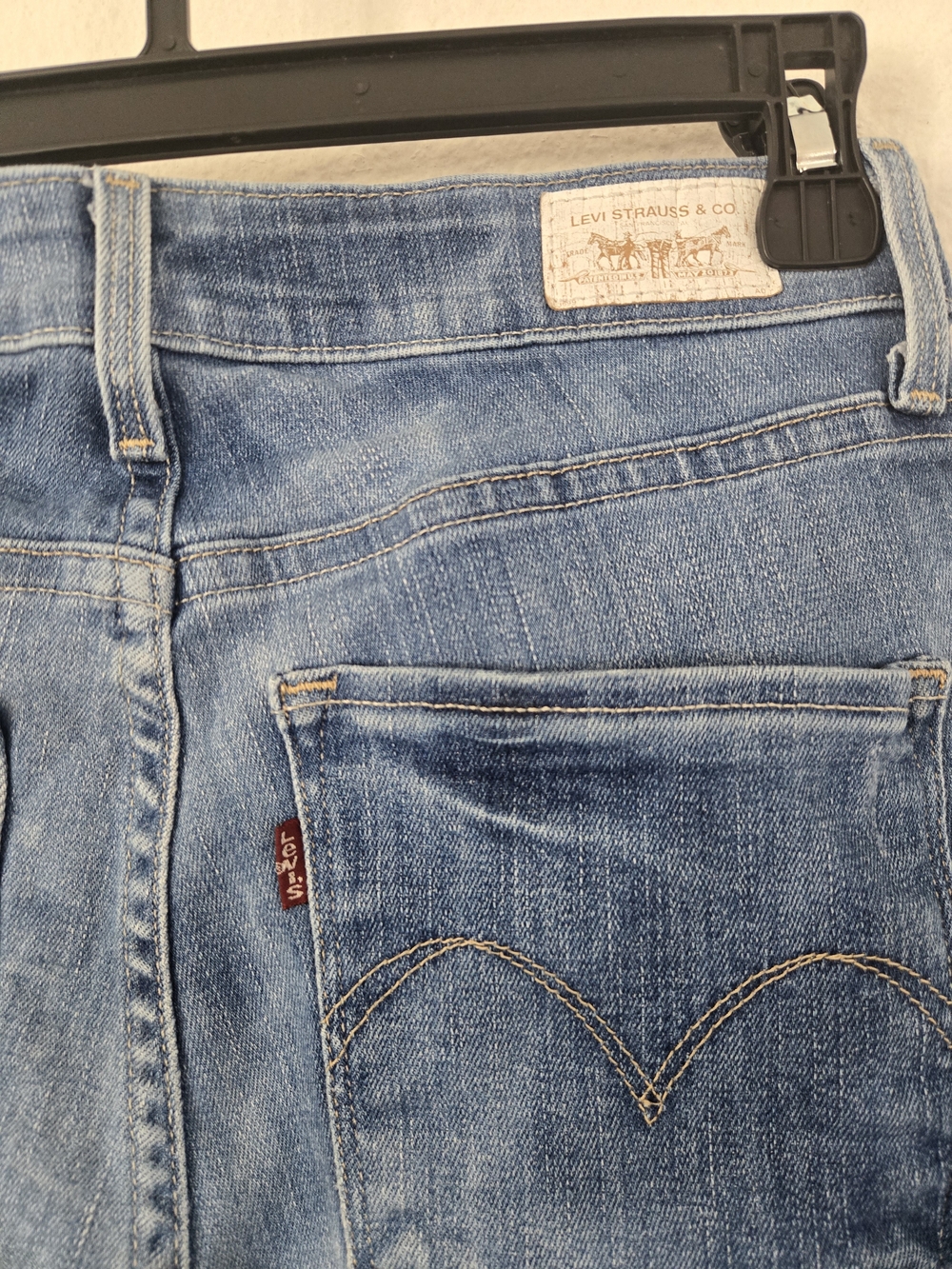 Levi's Women's Faded Light Blue High-Rise Jeans